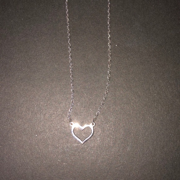 Micheal Kors Heart Shaped Necklace - Picture 1 of 2